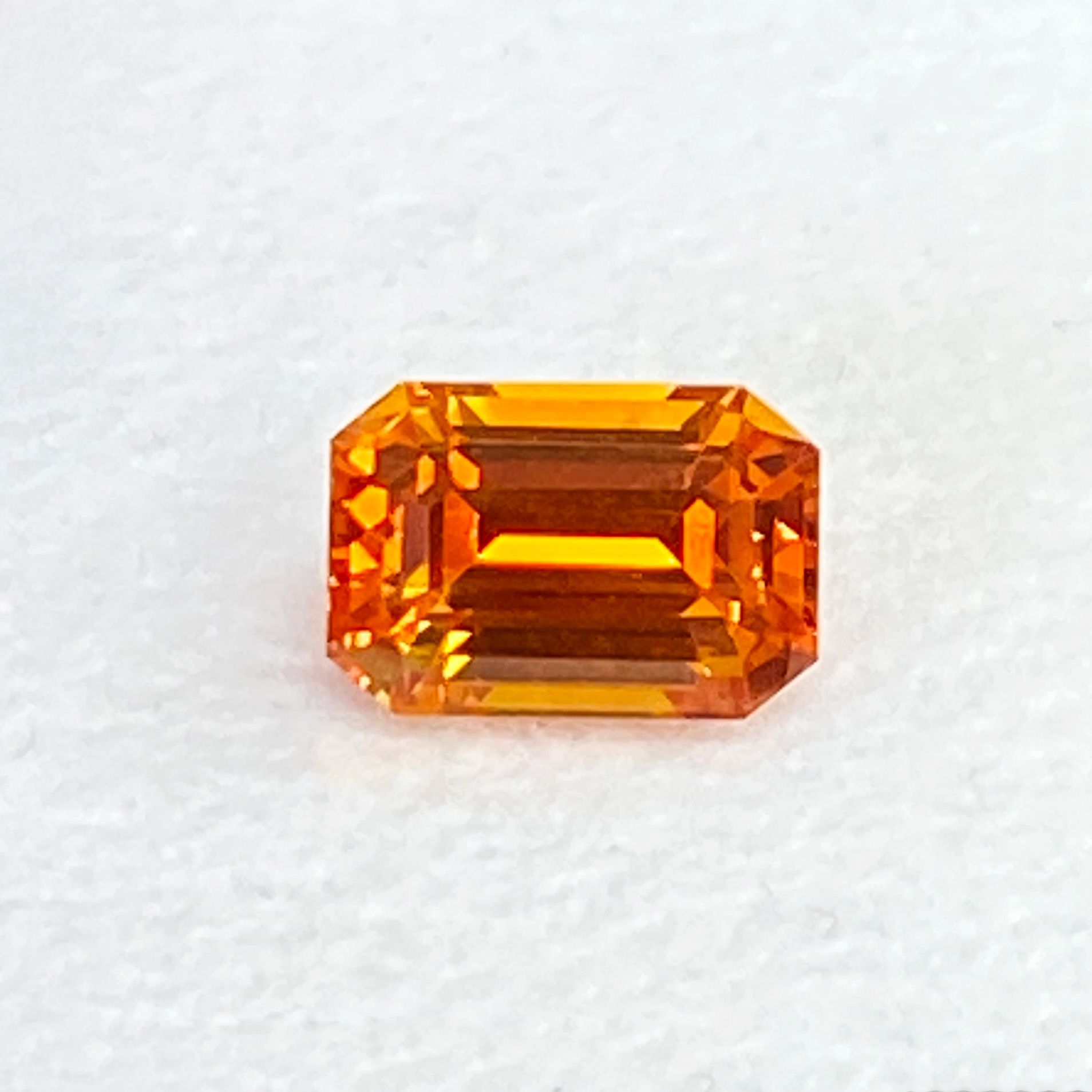3.10 ct Emerald Orange Natural Sapphire
